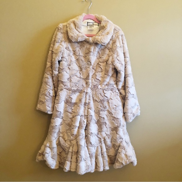 American Widgeon Chasing Fireflies Faux Fur Coat and Hat - Picture 1 of 12